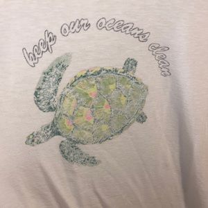 American eagle graphic tee